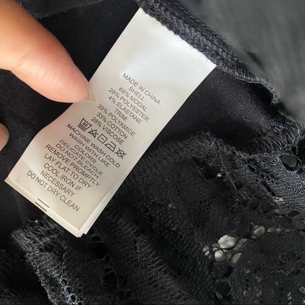 ♠️ Kate Spade ♠️ lace top - Picture 4 of 8
